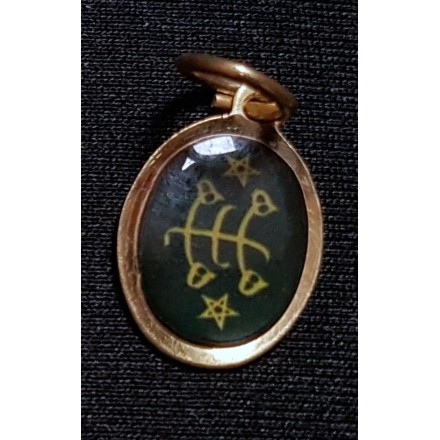 Pendentif toc  doré oval avec signe